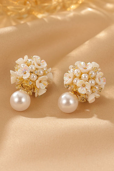 Pearl flower stud earrings