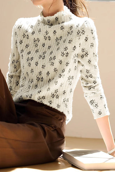 Contrast Color Jacquard Textured Knit Top