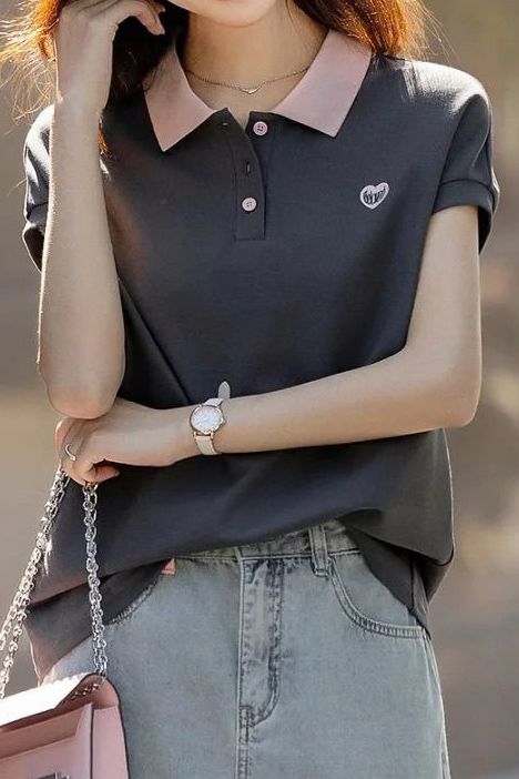 Casual color-block polo collar T-shirt.