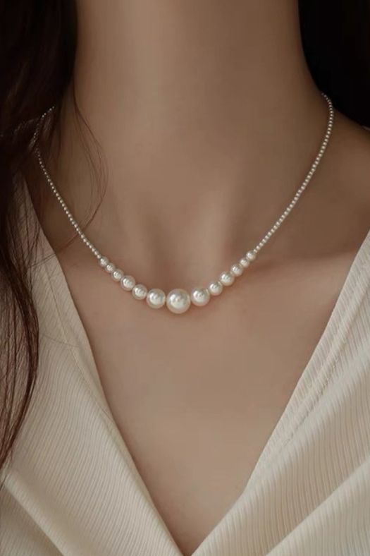 French-style gradient pearl collarbone necklace