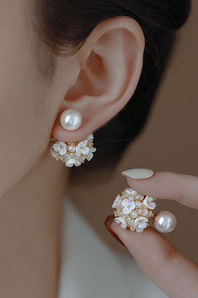 Pearl flower stud earrings