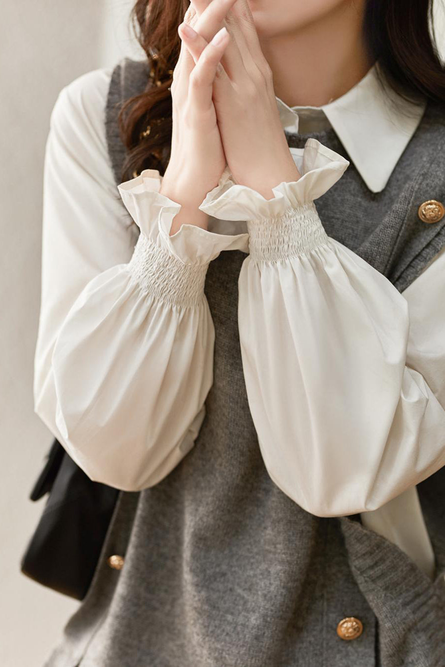 Two-piece set, knitted vest with round button decoration + shirt with frilled collar and frilled cuffs