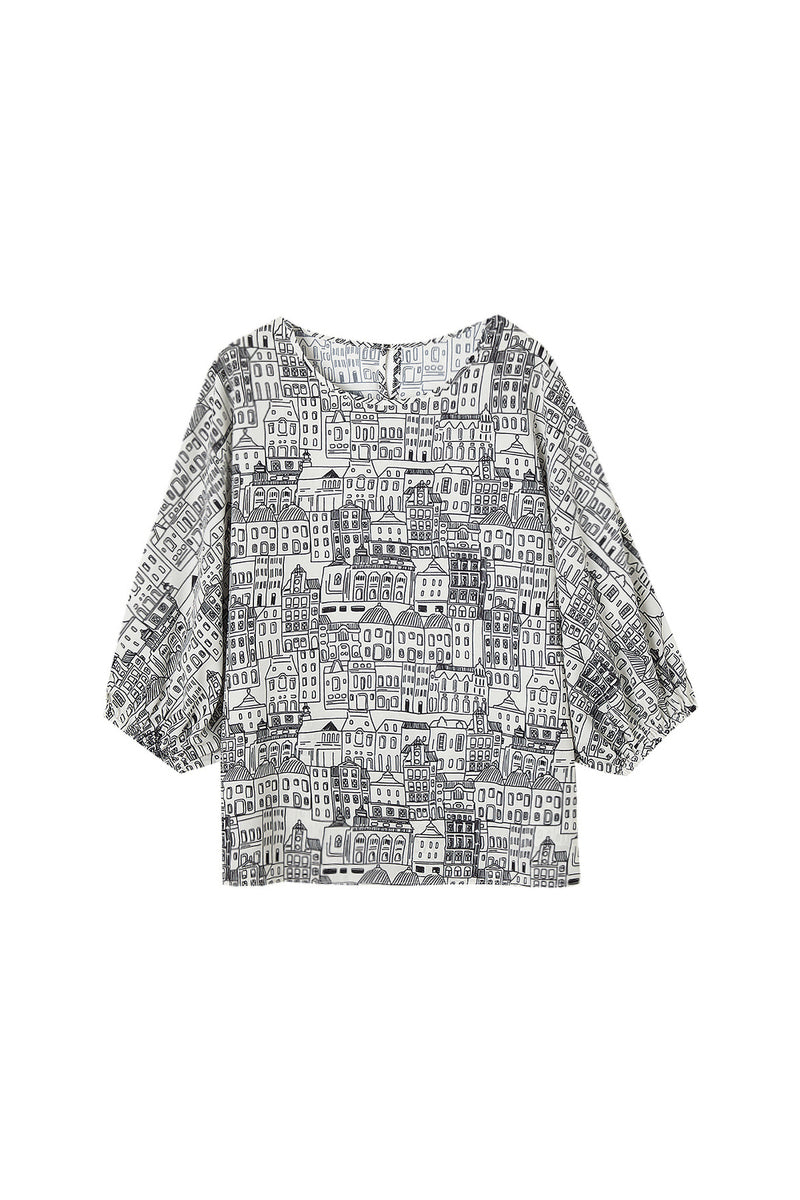 Round Neck Illustrated Print Short Sleeve Blouse