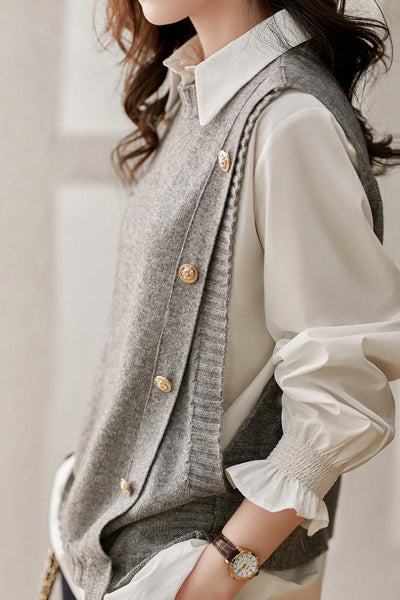 Two-piece set, knitted vest with round button decoration + shirt with frilled collar and frilled cuffs