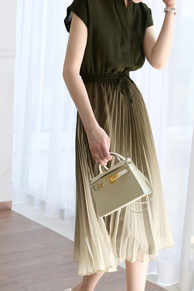 Key Neck Ombre Pleated Dress with Lining