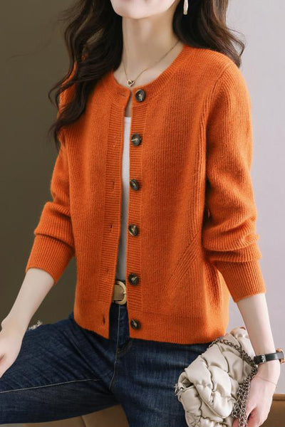 Solid-color short sweater outerwear