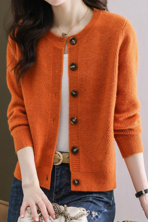 Solid-color short sweater outerwear