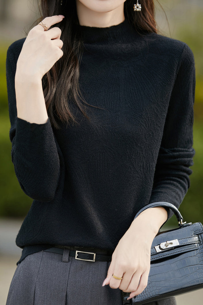 Half turtleneck solid-color base layer shirt with hidden patterns