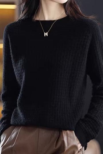 All-matching round-neck knitted top