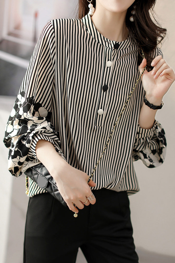 Striped lantern-sleeve shirt that is slimming and all-match