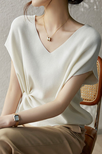 Solid Colored V-neck Knitted T-shirt