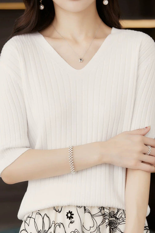 Solid Color V-neck Knitted T-shirt