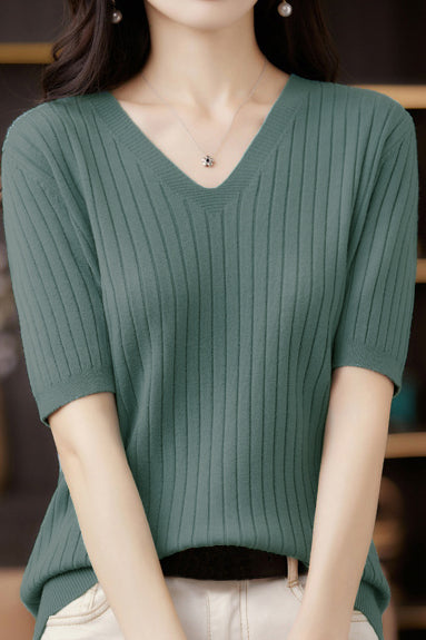 Solid Color V-neck Knitted T-shirt