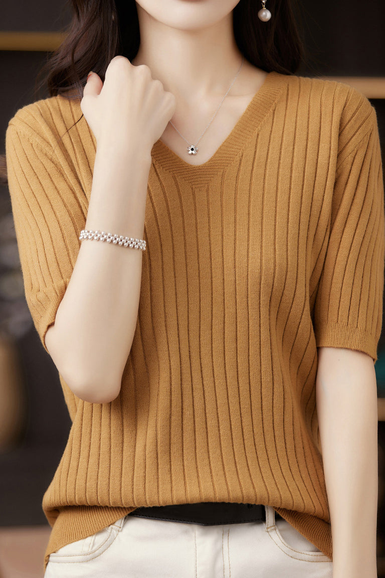 Solid Color V-neck Knitted T-shirt