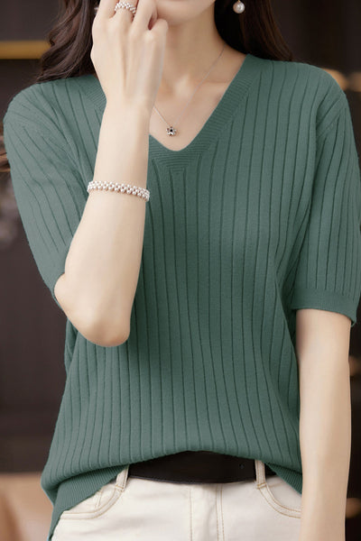 Solid Color V-neck Knitted T-shirt