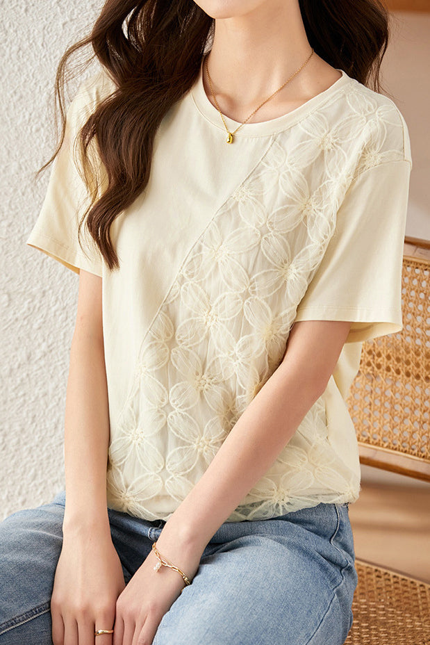 Lace Spliced T-shirt with a sense of design