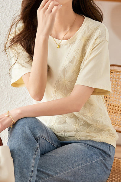 Lace Spliced T-shirt with a sense of design