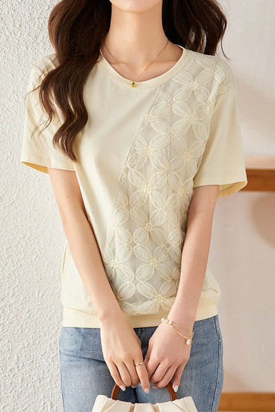 Lace Spliced T-shirt with a sense of design