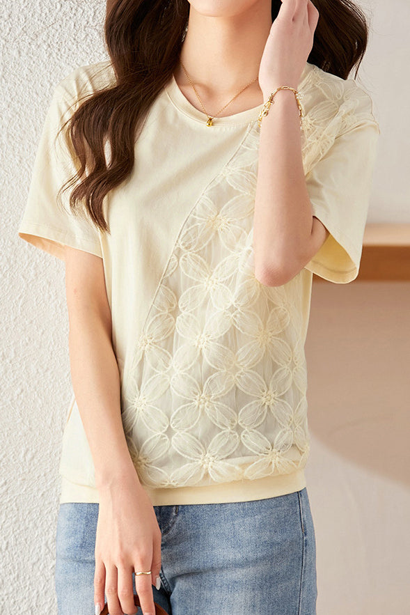 Lace Spliced T-shirt with a sense of design
