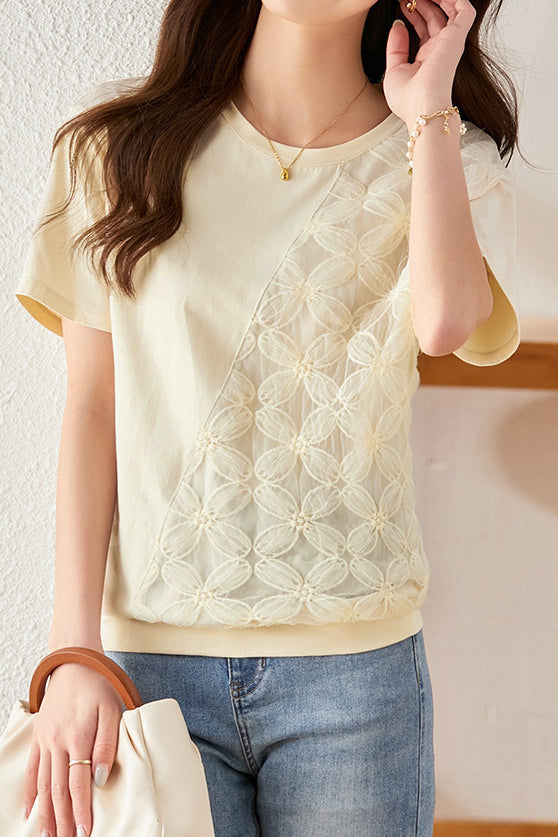 Lace Spliced T-shirt with a sense of design