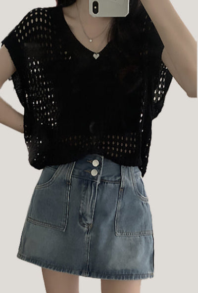 Hollow-out Knitted Vest