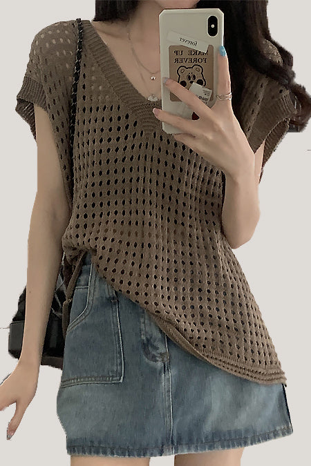 Hollow-out Knitted Vest
