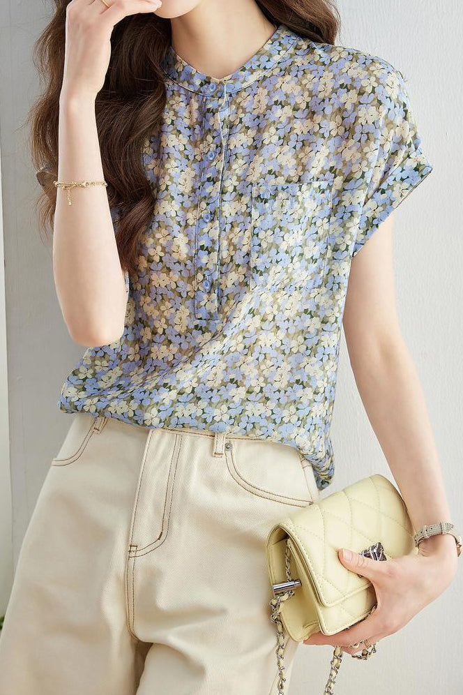 Casual floral T-shirt