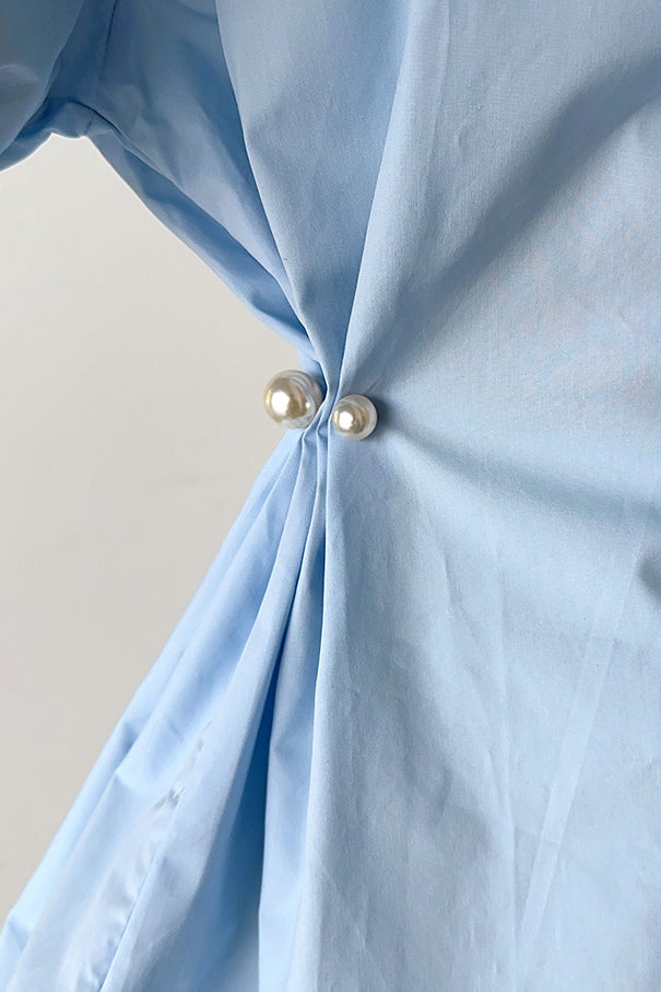 Elegant Pearl-Embellished Waist Button
