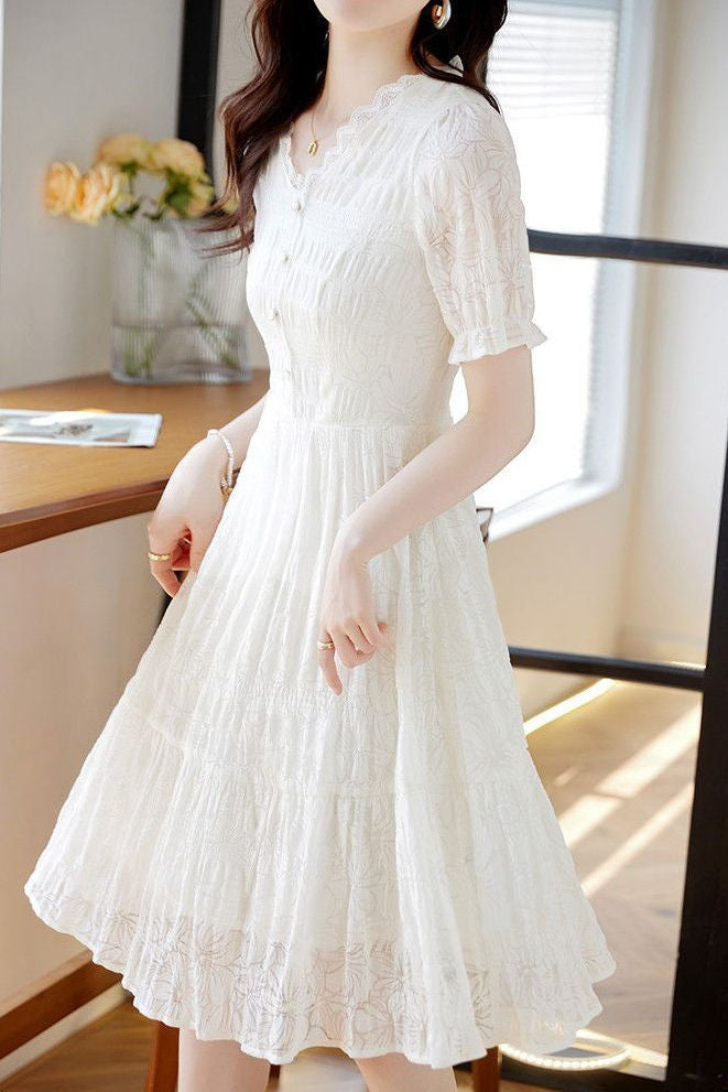 V-neck lace spliced A-line dress