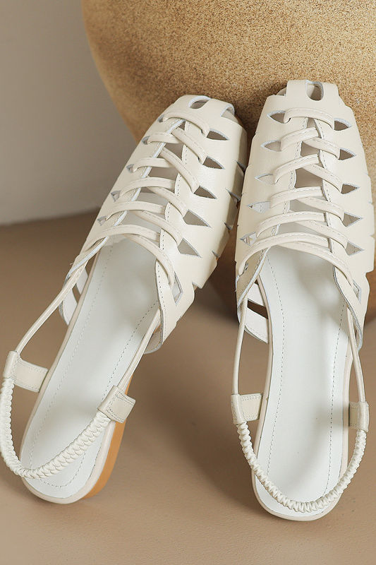 Fashionable Woven Hollow Flat Sandals