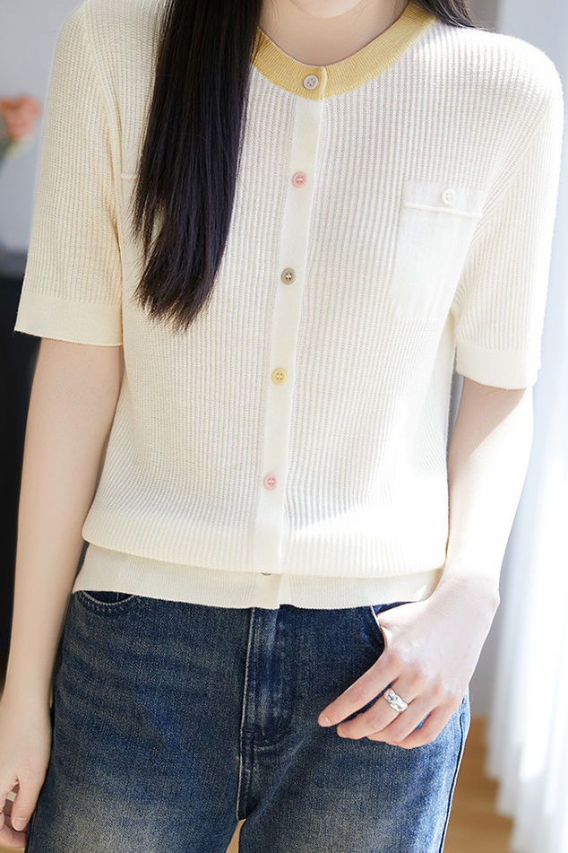 Simple Paneled Short-Sleeve Knit Top