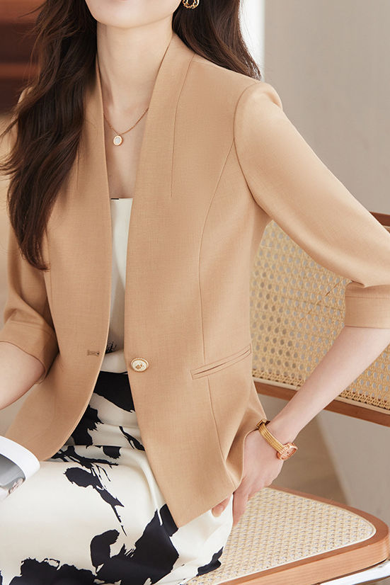 Stylish Office-Ready Blazer