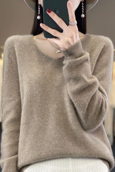 Early autumn simple loose V-neck pullover sweater