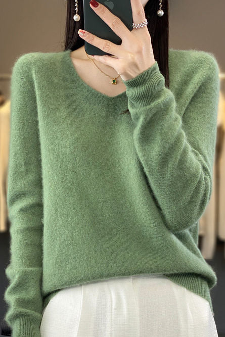 Early autumn simple loose V-neck pullover sweater
