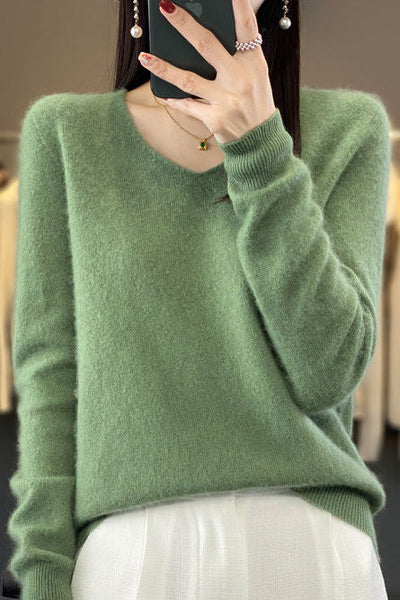 Early autumn simple loose V-neck pullover sweater