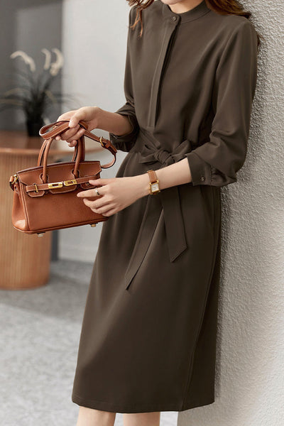 Elegant commuting stand-collar waist-cinched dress
