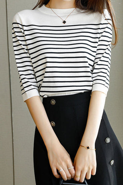 Fashionable casual classic striped sweater