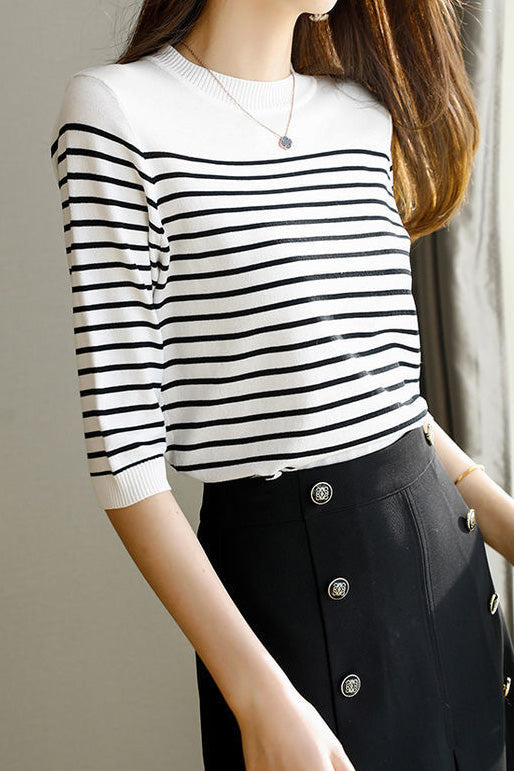 Fashionable casual classic striped sweater
