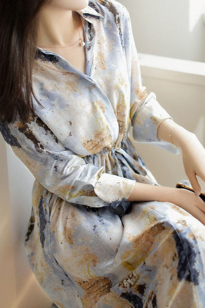 Early autumn trendy printed dress