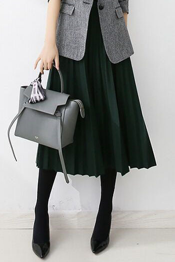 Early autumn woolen pleated midi skirt