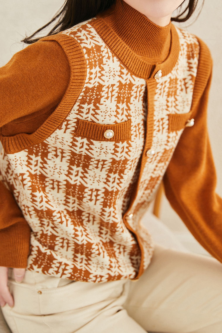 Early autumn elegant fake two-piece pullover sweater