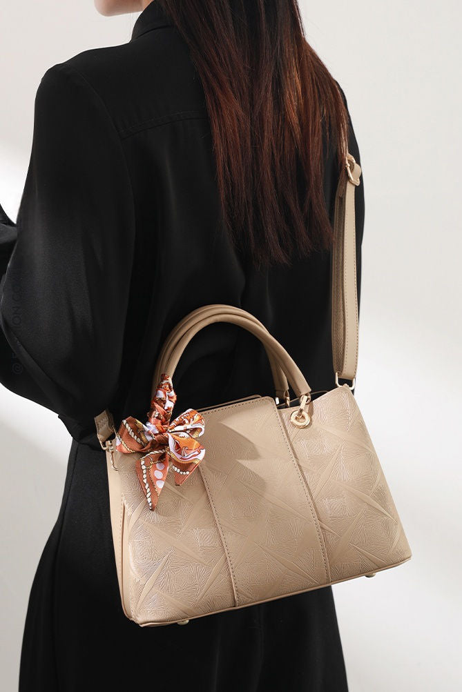 Light luxury stylish handbag
