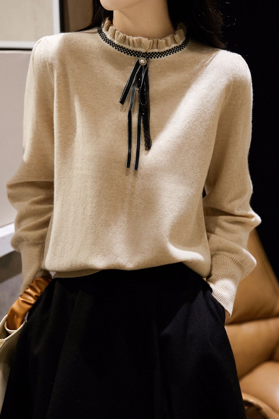 Early autumn exquisite and elegant long-sleeve pullover knitwear
