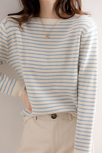 Early Autumn Classic Striped Versatile Sweater