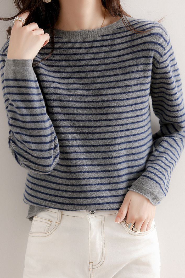 Early Autumn Classic Striped Versatile Sweater
