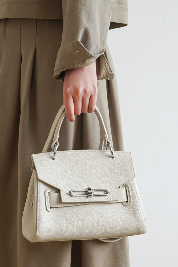 Simple and Elegant Office Handbag