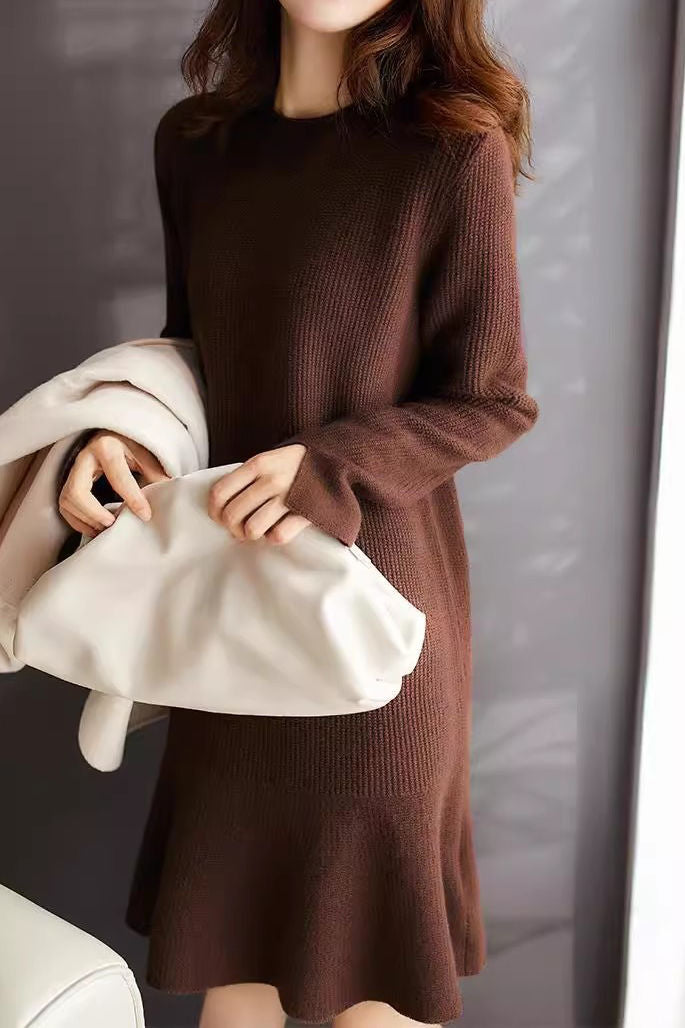 Early Autumn Fashionable Crew Neck Knit Dress