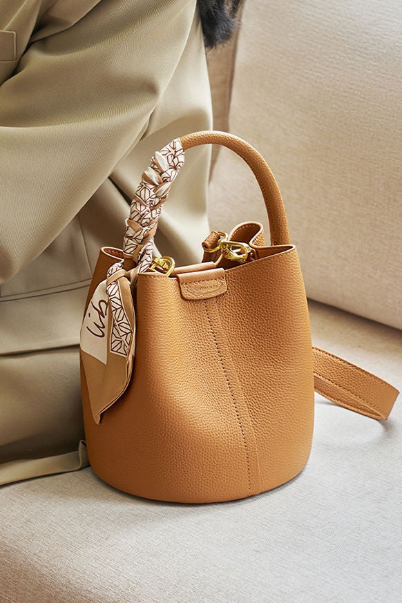 Fashionable, Exquisite and Elegant Bucket Bag