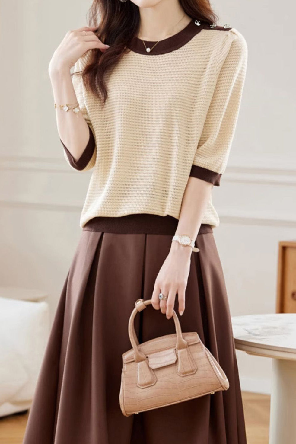 Early Autumn Textural Color-Blocked Knitwear