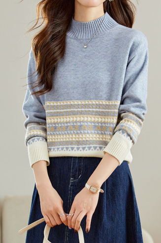 Slouchy Half-High Neck Color-Block Knit Top